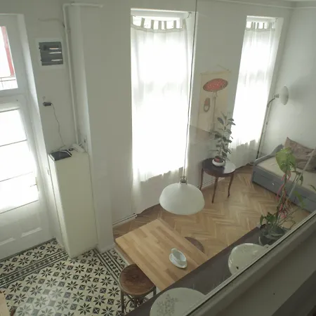 Bpm-apartment Charm And Le Petit Apartment *