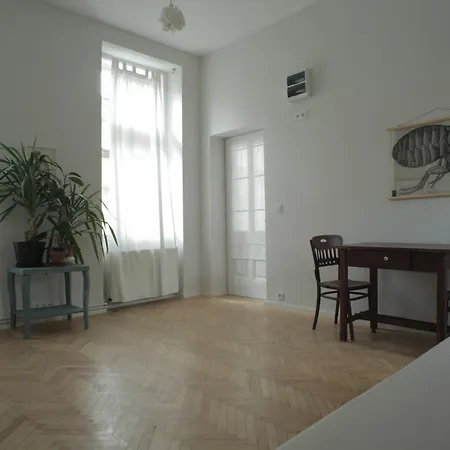 Apartment Bpm-apartment Charm And Le Petit